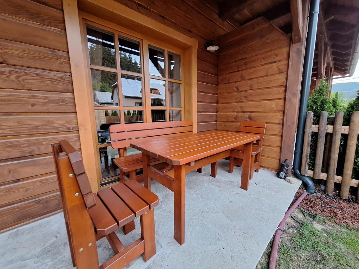 Apartman Jezerne Velké Karlovice Exteriör bild