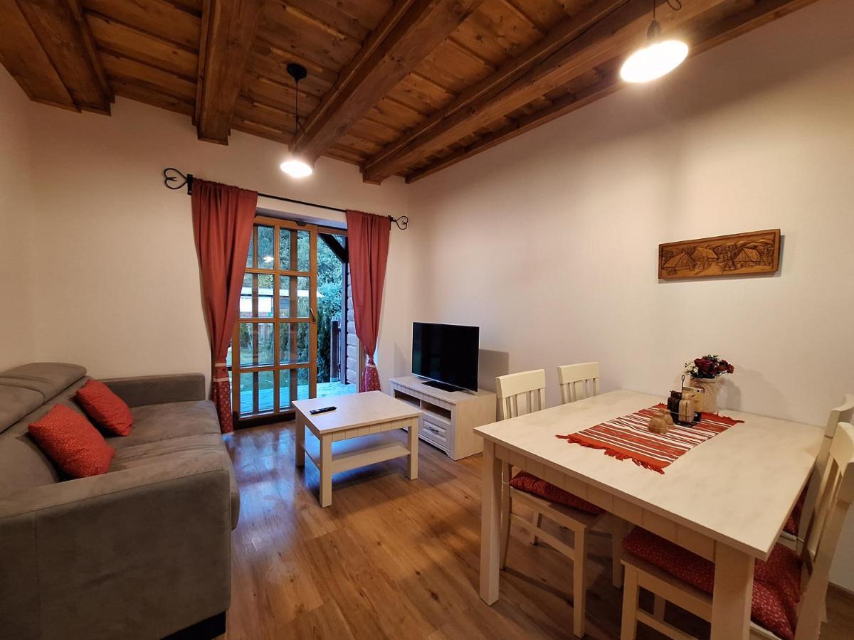 Apartman Jezerne Velké Karlovice Exteriör bild