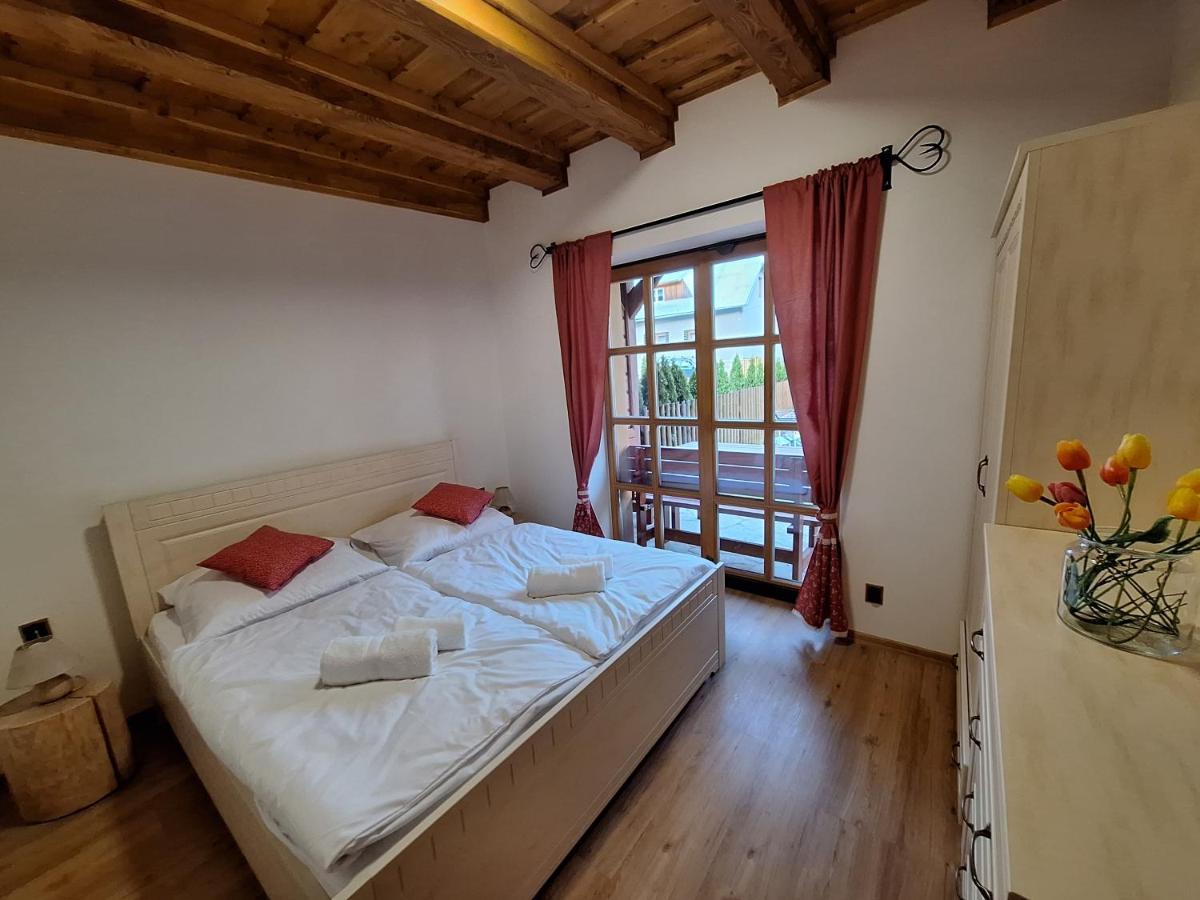 Apartman Jezerne Velké Karlovice Exteriör bild